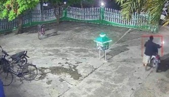 Ditinggal Salat Subuh, 2 Motor Jemaah di Sampang Hilang