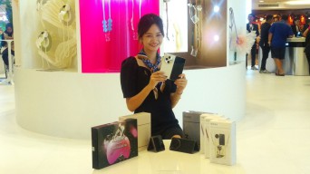 Sasar Konsumen Premium, Pop-Up Store Oppo Kembali Digelar di Surabaya