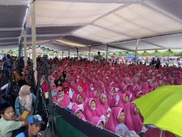 Kondisi Terkini Pengajian Gus Iqdam di Alun-Alun Ponorogo, Lokasi Sudah Dipenuhi Jemaah