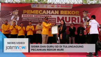 Video: Siswa dan Guru SD di Tulungagung Pecahkan Rekor Muri