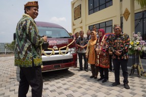 Bank Jatim Salurkan CSR ke Pemkot Mojokerto hingga Sumenep