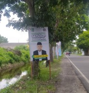 Baliho Caleg Berbahasa Daerah di Bangkalan, Lebih Dekat dengan Pemilih