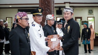 Bupati Lamongan Mutasi 117 PNS, Ajak Percepat Realisasi 11 Program Prioritas