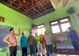 Wabup Sidoarjo Janjikan Segera Renovasi 2 Sekolah Terdampak Puting Beliung