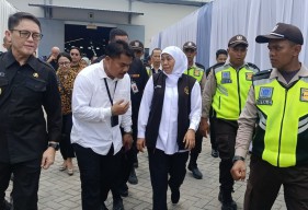 Khofifah Gandeng Emil Dardak di Pilgub Jatim 2024: Kita Berikhtiar