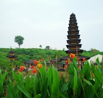 Lembah Pendawa Ikon Wisata Bernuansa Bali di Pandaan