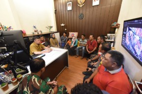 Kondisi Terkini Sodikin, Warga Surabaya yang Sakit dan Tinggal di Kandang Ayam