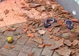 Bikin Galau, Rumah Warga Dilempari Genting