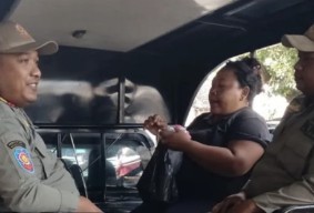Satpol PP Amankan Pengemis Wanita Seram di Kediri, Netizen: Ada Lagi!