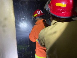 Pabrik Rokok di Trenggalek Terbakar Usai Subuh