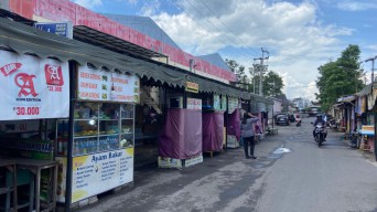 Revitalisasi Alun-Alun Kota Kediri Mandek, Curhat Pedagang Bikin Trenyuh