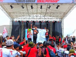 Bongkar Kebiasaan Gibran hingga Jadwal Pengajian Gus Iqdam