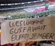 Dukungan Gus Fawait Maju Pilbup Jember Bertebaran di Harlah Muslimat NU