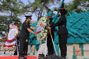 Kemenkumham Jatim Pimpin Ziarah di TMP, Peringati HBI ke-74 dan HUT ke-20 PIPAS