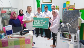 Terminal Teluk Lamong Salurkan Bantuan Alat Kesehatan untuk Layanan Masyarakat