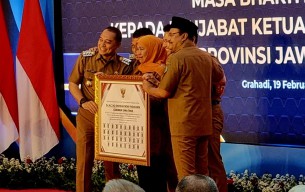 Gus Ipul Sindir Kepala Daerah dari PDI Perjuangan di Depan Khofifah