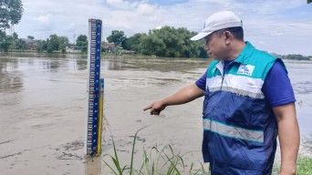 Sungai Bengawan Solo Bojonegoro Siaga Merah, Warga Harap Waspada!