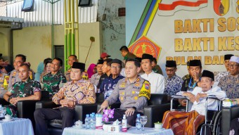 Bupati Buka Bulan Bakti TNI-Polri di Lamongan, 300 Paket Sembako Dibagikan