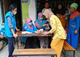 Banjir Sidoarjo Surut, Warga Bungurasih Dicek Kesehatannya