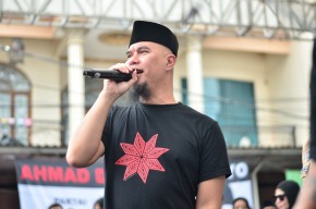 Konser (Kampanye) Ahmad Dhani di Bulak Banteng: Saya yang Paling Surabaya