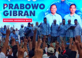 Deklarasi Nderek Kyai di Bumi Sholawat Sidoarjo, Gus Muhdlor Orasi Dukung 02
