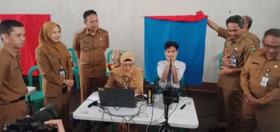Pj Wali Kota Malang Tinjau Gerakan Dukcapil Goes to School ke SMAN Tugu