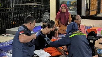 Update Banjir Waru Sidoarjo, Sejumlah Warga Mengungsi di Posko BPBD Jatim