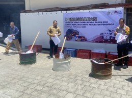KPU Ponorogo Musnahkan 18.754 Surat Suara Rusak