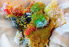 Ketika Jajanan Tradisional jadi Primadona di Ketan Maknyus Pandaan Pasuruan