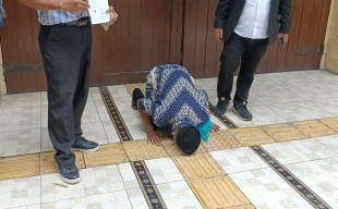 Hakim Vonis Bebas Kakek Suyatno Terdakwa Pencuri Ayam Bu Kades di Bojonegoro