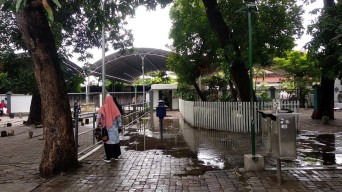 Fakta Banjir Makam Sunan Ampel hingga Petinggi PDAM Tewas dalam Mobil