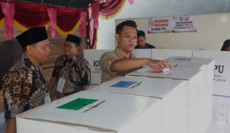 Bawaslu Bangkalan Rekom 12 TPS Lakukan PSU, KPU Hanya Setujui 3 Lokasi