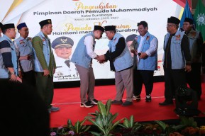 Wali Kota Surabaya Kukuhkan Pemuda Muhammadiyah, Ini Pesannya