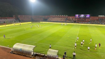 2 Pawang Hujan Amankan Laga Persik Kediri Vs Bali United di Brawijaya