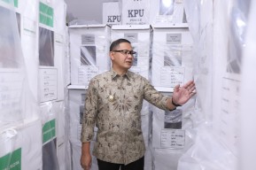 Pj Wali Kota Batu Pastikan Logistik Pemilu Aman Jelang Didistribusikan ke TPS