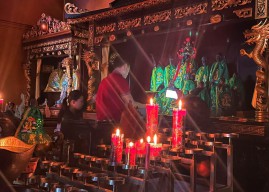 Kelenteng Tjong Hok Kiong Sidoarjo Bersihkan Rupang saat Dewa Naik ke Nirwana