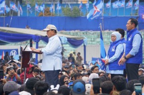 Janji-janji Prabowo Depan Ribuan Massa Kampanye Akbar Demokrat di Malang