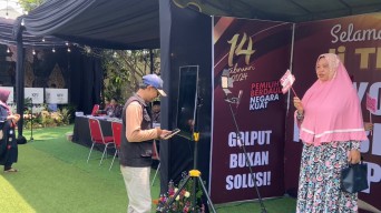 Intip TPS Berkonsep Wedding di Kediri, Emak-emak Bisa Selfie 360