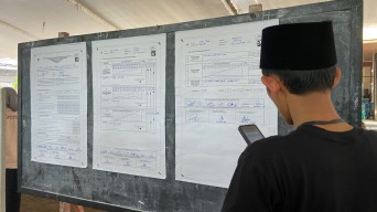 AMIN Bersaing Ketat dengan Prabowo-Gibran di TPS Ponpes Lirboyo Kediri