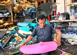 Usaha Setel Jok Motor Unik Pasuruan Raih Omzet Hingga Rp20 Juta per Bulan