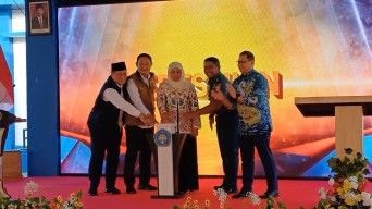 Gubernur Khofifah Resmikan Gedung Baru SMKN Maritim Lamongan
