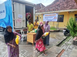 Kolaborasi PWI Lamongan dan Disperindag Gelar OPM Tekan Inflasi