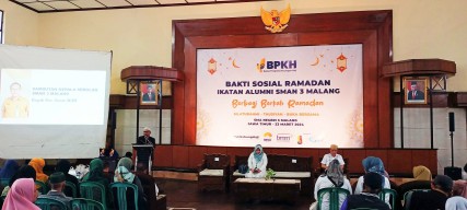 BPKH Gelar Baksos di Malang, Beri Bantuan Sembako hingga Operasi Katarak Gratis