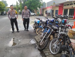 6 Orang Diduga Joki Diamankan Polres Bangkalan dalam Razia Balap Liar