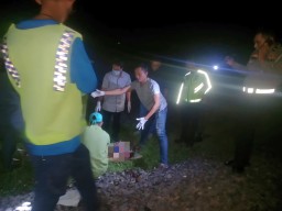 Wanita Asal Tuban Tewas Tertabrak KA Harina di Lamongan, Diduga Bunuh Diri