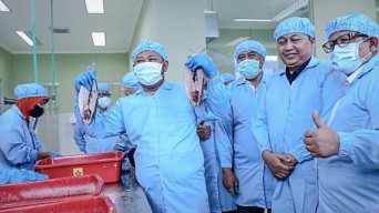 Bupati Gresik Siapkan Unit Pengolahan Ikan Bandeng, Tingkatkan Ekonomi Warga Sidayu