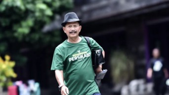 Bongkar Penyakit Persikabo 1973, Djanur Pasrah Usai Dihajar Persik Kediri