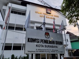 KPU Tetapkan 50 Caleg Lolos DPRD Surabaya