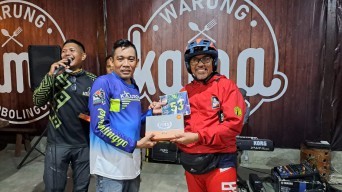 120 Pesepeda di Probolinggo Ikuti Gomal Susuri Rute Persawahan dalam Gelap