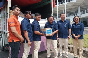 Petrokimia Gresik Bersama Satgas Bencana Nasional BUMN Jatim Kirim Bantuan Korban Gempa Bawean